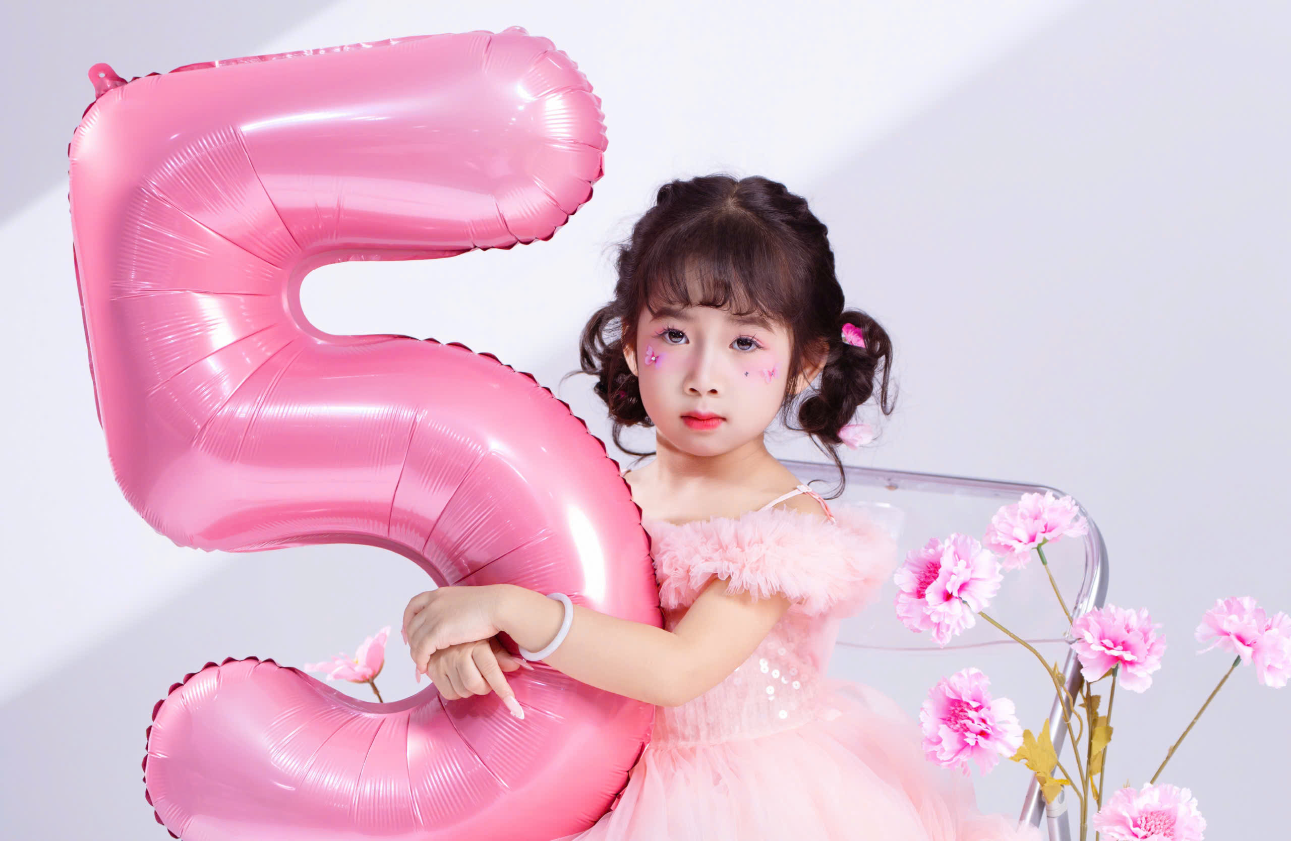 Nguyễn Ngọc An Nhiên đón sinh nhật 5 tuổi rực rỡ với tài năng và thần thái cuốn hút